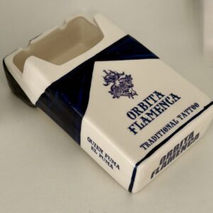 Pieza de cerámica órbita flamenca